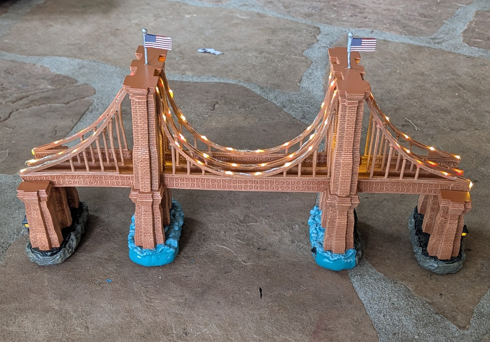 Brooklyn Bridge HO Scale Train Accessory Lighted Bradford Exchange 18" w/ Box